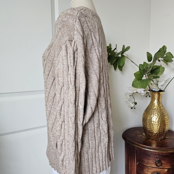 Banana Republic Women’s Cable Knit Crewneck Oatmeal Gray Sweater Oversized L - Picture 9 of 12